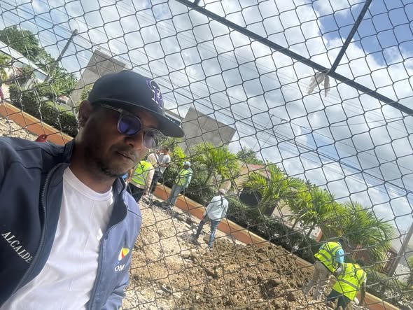 Hoy nuestro honorable alcalde Orangel Sena supervisa los trabajos técnicos que realizan los Ing. En cuanto a los estudios de suelo en la doble vía